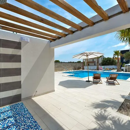 Bed & Breakfast Boutique Cosmopolis 1 Bibinje