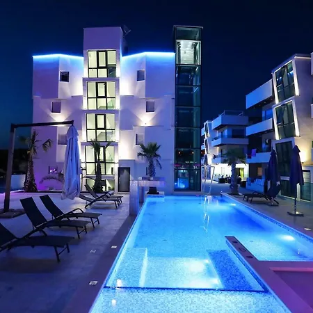 Boutique Cosmopolis 1
