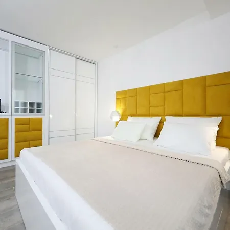 Boutique Cosmopolis 1 4* Bibinje