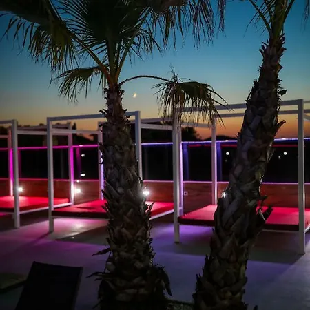 Boutique Cosmopolis 1