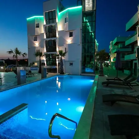 Boutique Cosmopolis 1 4*