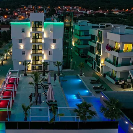 Boutique Cosmopolis 1 Bed & Breakfast