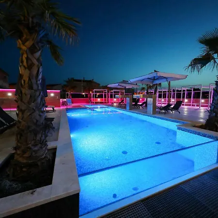 Bed & Breakfast Boutique Cosmopolis 1 Bibinje