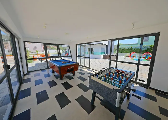 Boutique Cosmopolis 1 Frühstückspension Bibinje