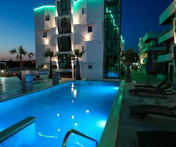 Boutique Cosmopolis 1 4*