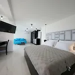 Boutique Cosmopolis 1 4*