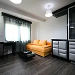 Boutique Cosmopolis 1