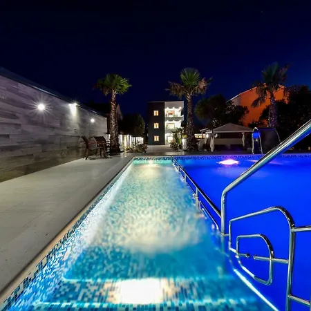 Bed and Breakfast Boutique Cosmopolis 1 4*