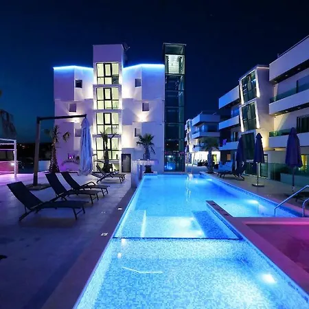 Alojamento de Acomodação e Pequeno-almoço Boutique Cosmopolis 1 Bibinje