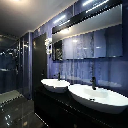 Boutique Cosmopolis 1 ベッド・アンド・ブレックファスト 4*