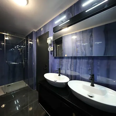 Boutique Cosmopolis 1 Alojamento de Acomodação e Pequeno-almoço Bibinje