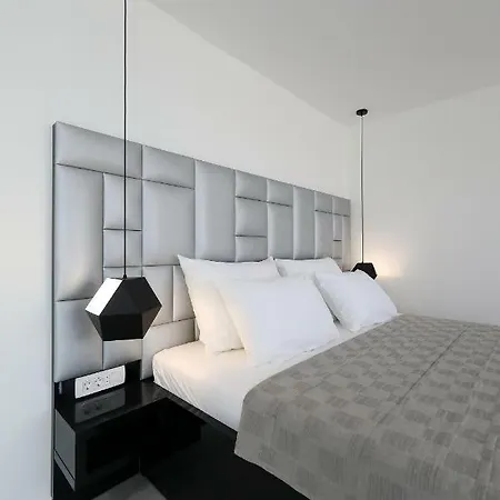 Boutique Cosmopolis 1 4* 比比涅