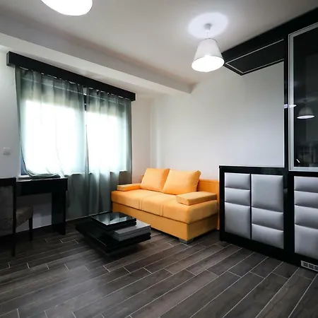 Boutique Cosmopolis 1