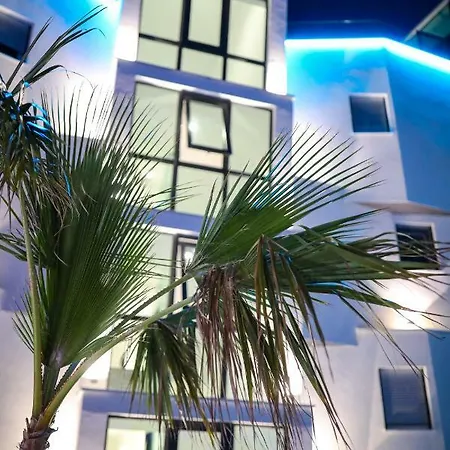 Boutique Cosmopolis 1 ベッド・アンド・ブレックファスト ビビニェ