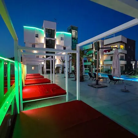 Boutique Cosmopolis 1
