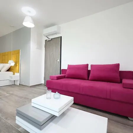 Boutique Cosmopolis 1 Alojamento de Acomodação e Pequeno-almoço Bibinje