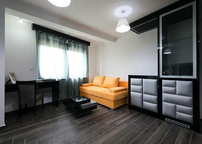 Boutique Cosmopolis 1